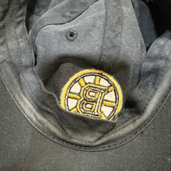 Boston Bruins Bedazzled B Hat Strapback Black NHL Hockey 47 Brand - Picture 8 of 10